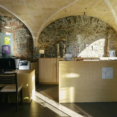 Hotel Vilamont Garriguella