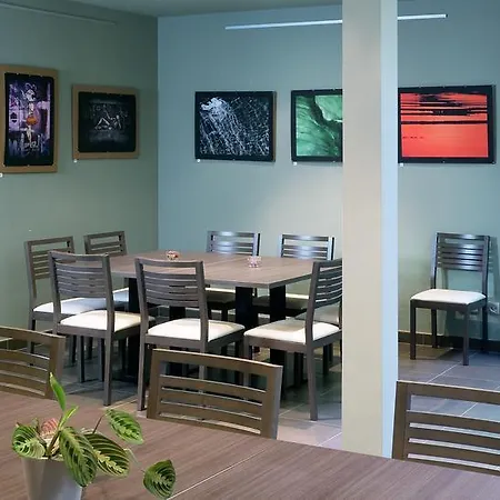 Vilamont Hotel Garriguella
