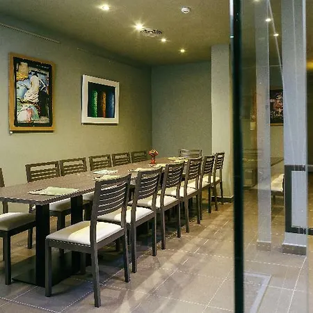 Hotel Vilamont Garriguella