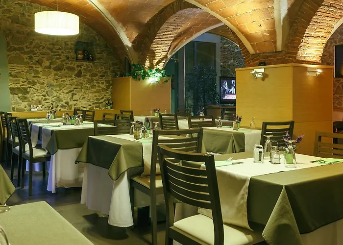 Vilamont Hotel Garriguella