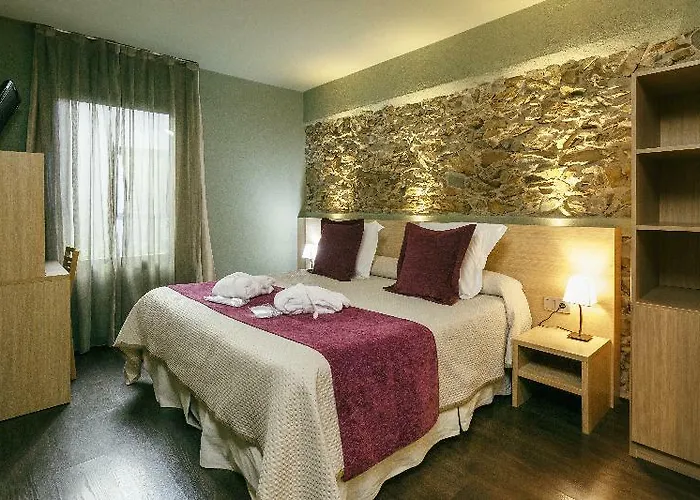 Vilamont Hotel Garriguella